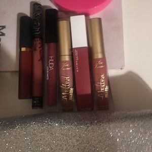 Too Faced Makeup - Lipstick Bundle Too Faced Makeup - Lipstick Bundle